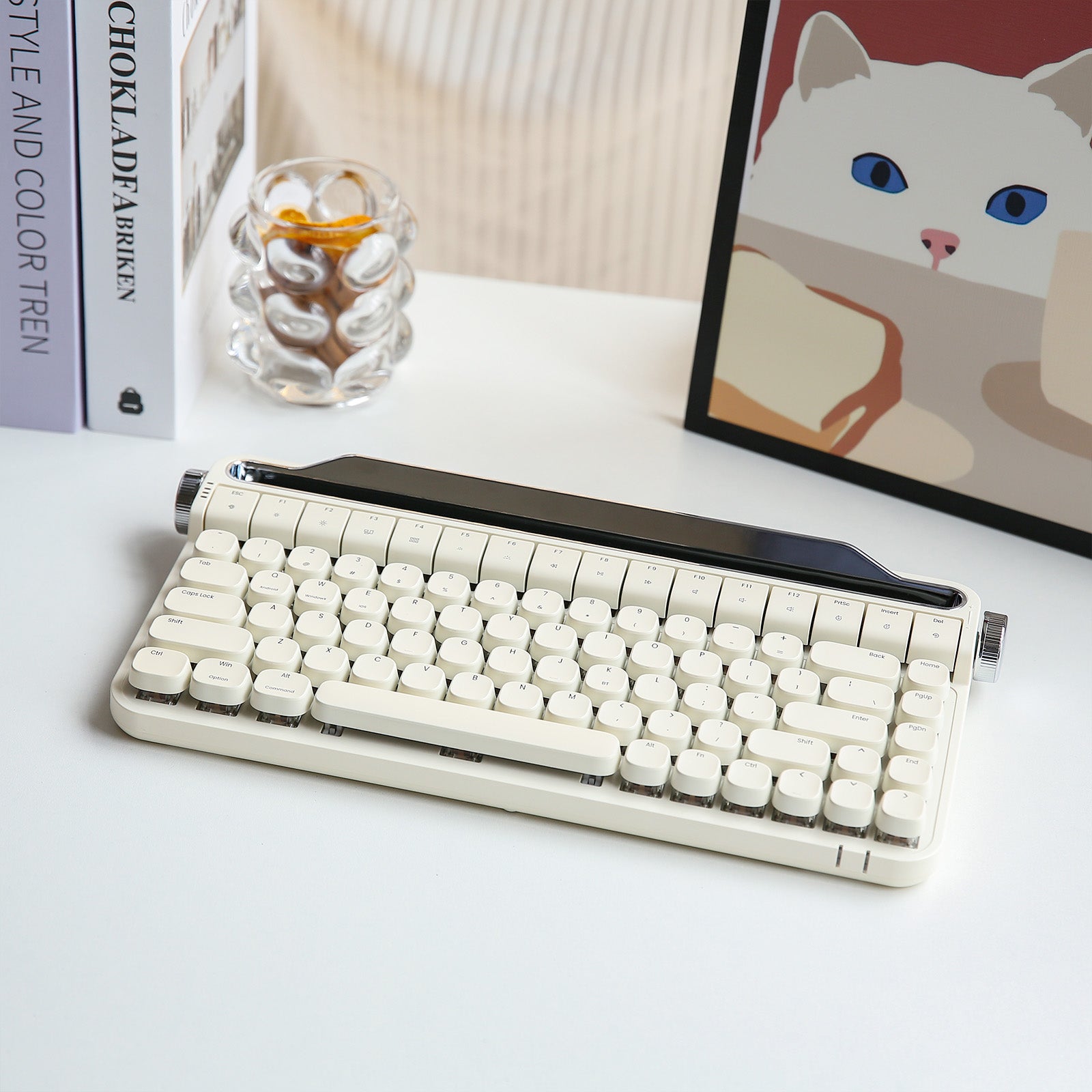 YUNZII ACTTO B703 Retro Typewriter Mechanical Keyboard