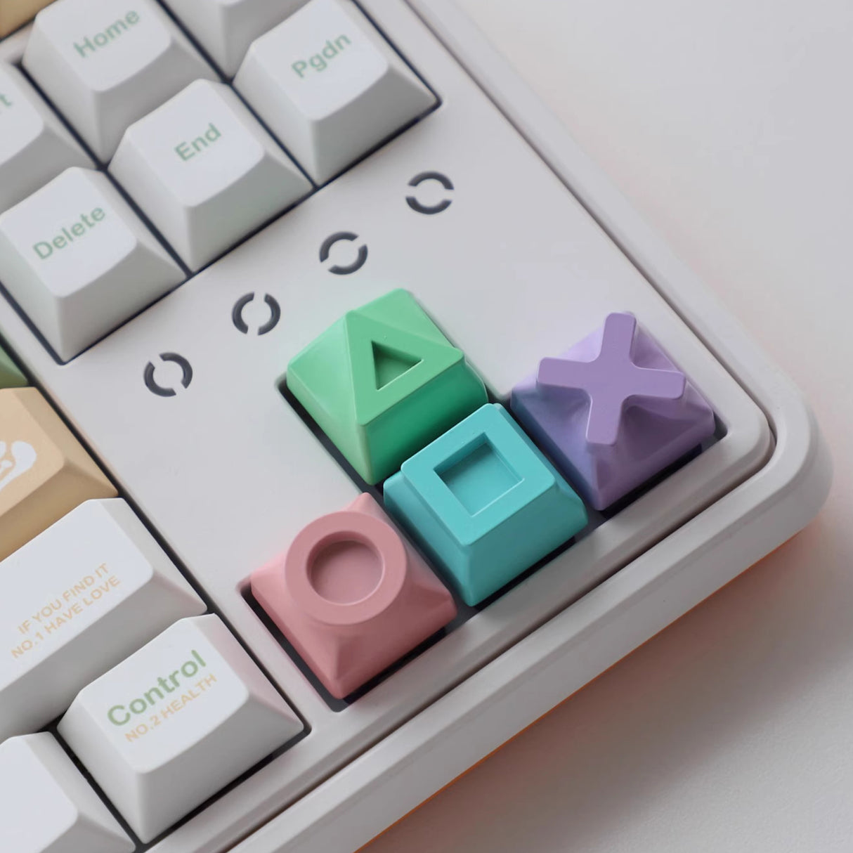 YUNZII Geometric Zinc Artisan Keycap