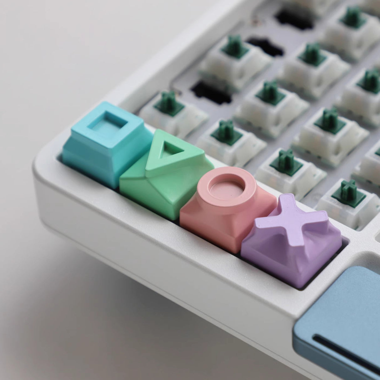 YUNZII Geometric Zinc Artisan Keycap