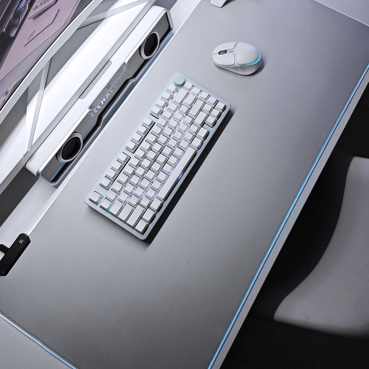 YUNZII LED Gaming Mouse Pad Desk Mat