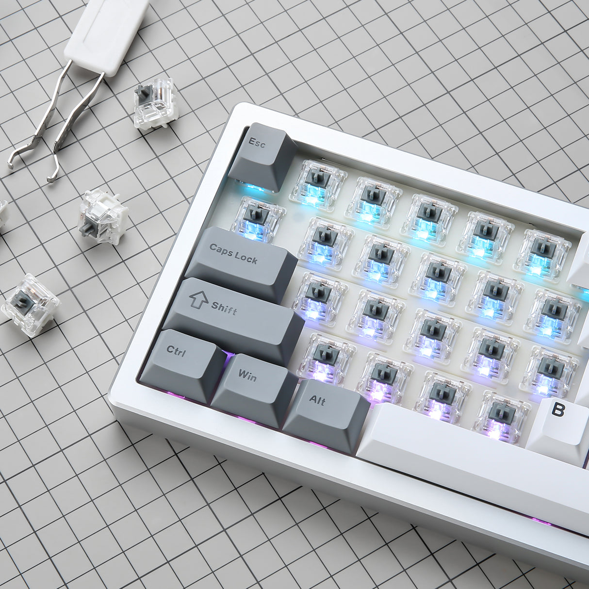 YUNZII Onyx Gray Tactile Clicky Mechanical Switch