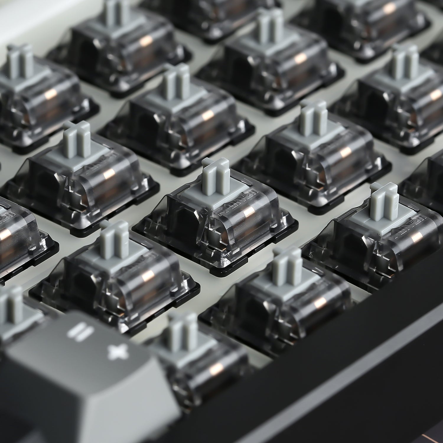YUNZII Onyx Tactile Clicky Mechanical Switch