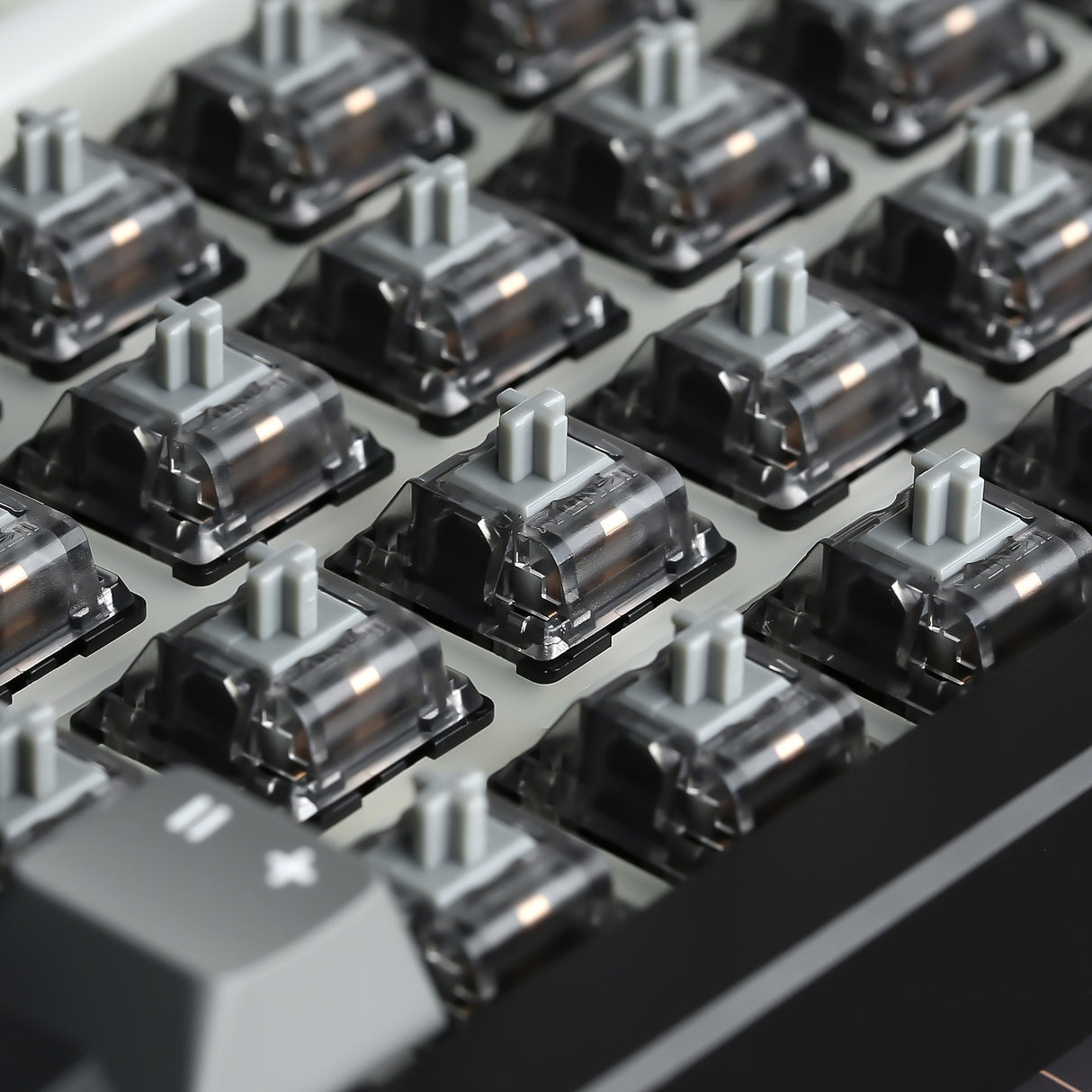 YUNZII Onyx Tactile Clicky Mechanical Switch