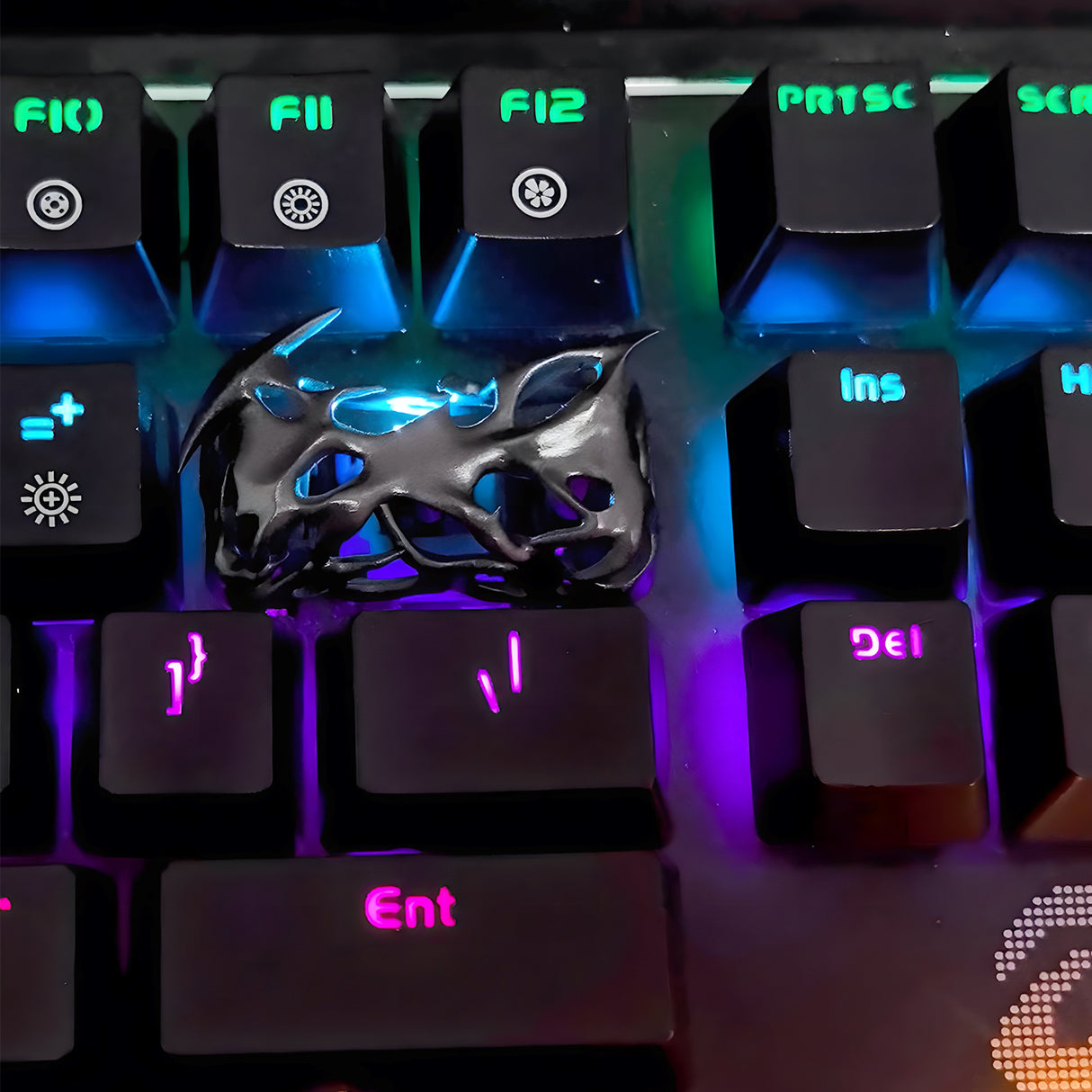 YUNZII Prick Hollow Handmade Artisan Keycap - 2U