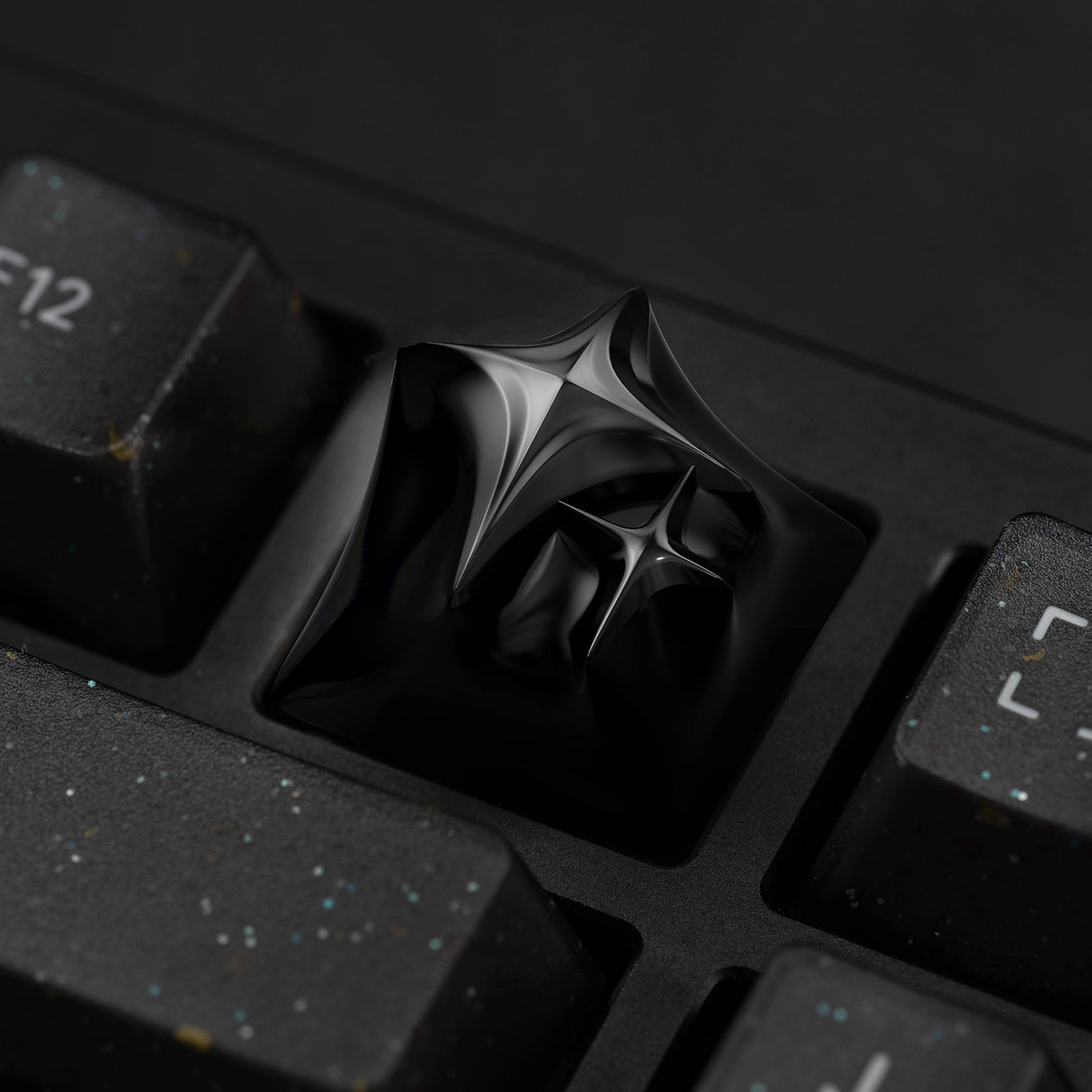 YUNZII Stars Aluminum Artisan Keycap