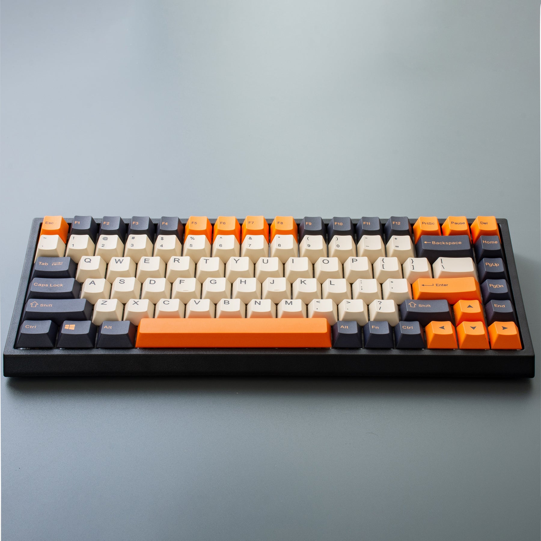 YUNZII KC84 Carbon Retro 84 Keys Hot Swappable Wired Mechanical Keyboard