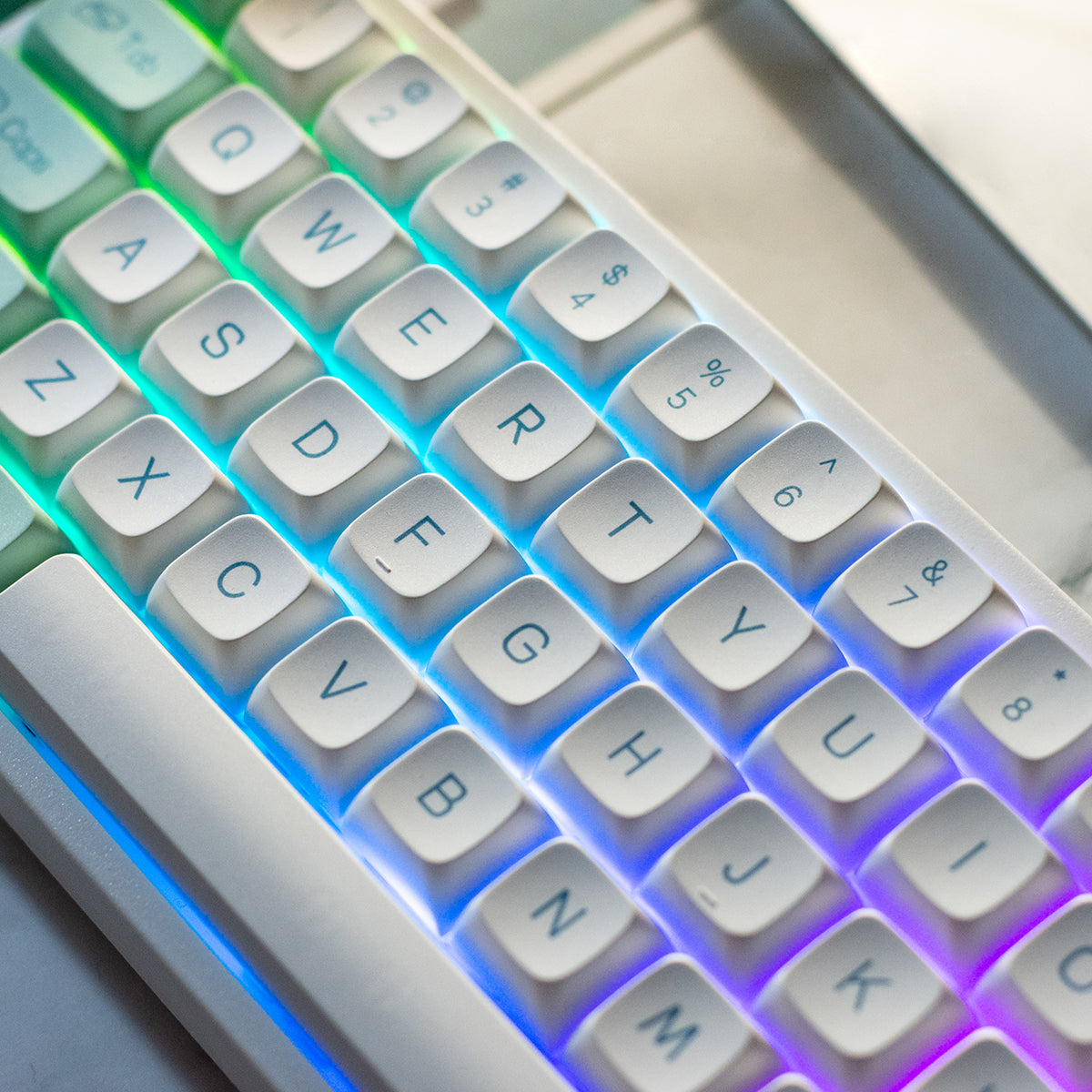 YUNZII YZ68 Mint Wireless Hot Swappable Mechanical Keyboard