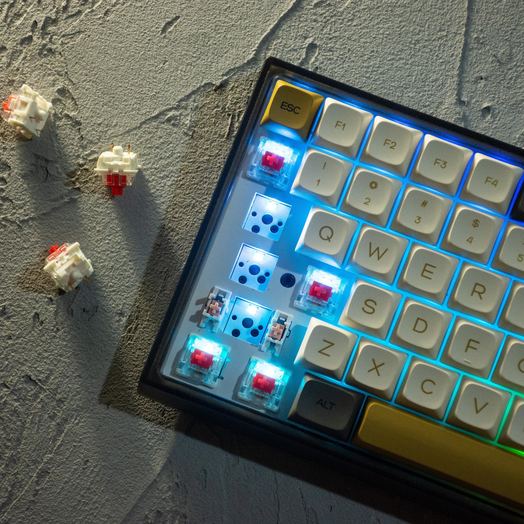 YUNZII KC84 Pro Hot Swappable Mechanical Keyboard -Shimmer