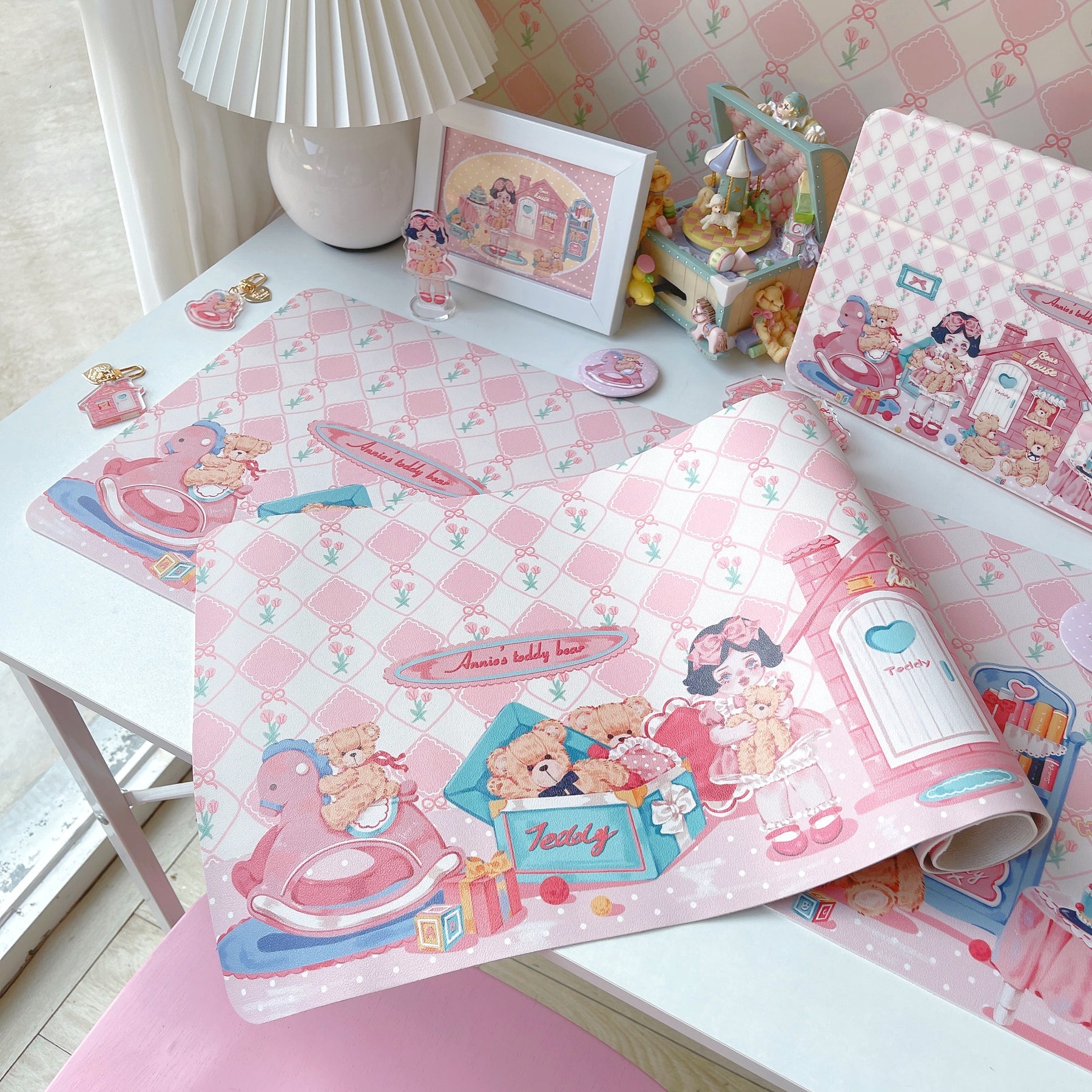 YUNZII PU Desk Pad Mouse Mat - Party