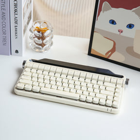 YUNZII ACTTO B703 Retro Typewriter Mechanical Keyboard