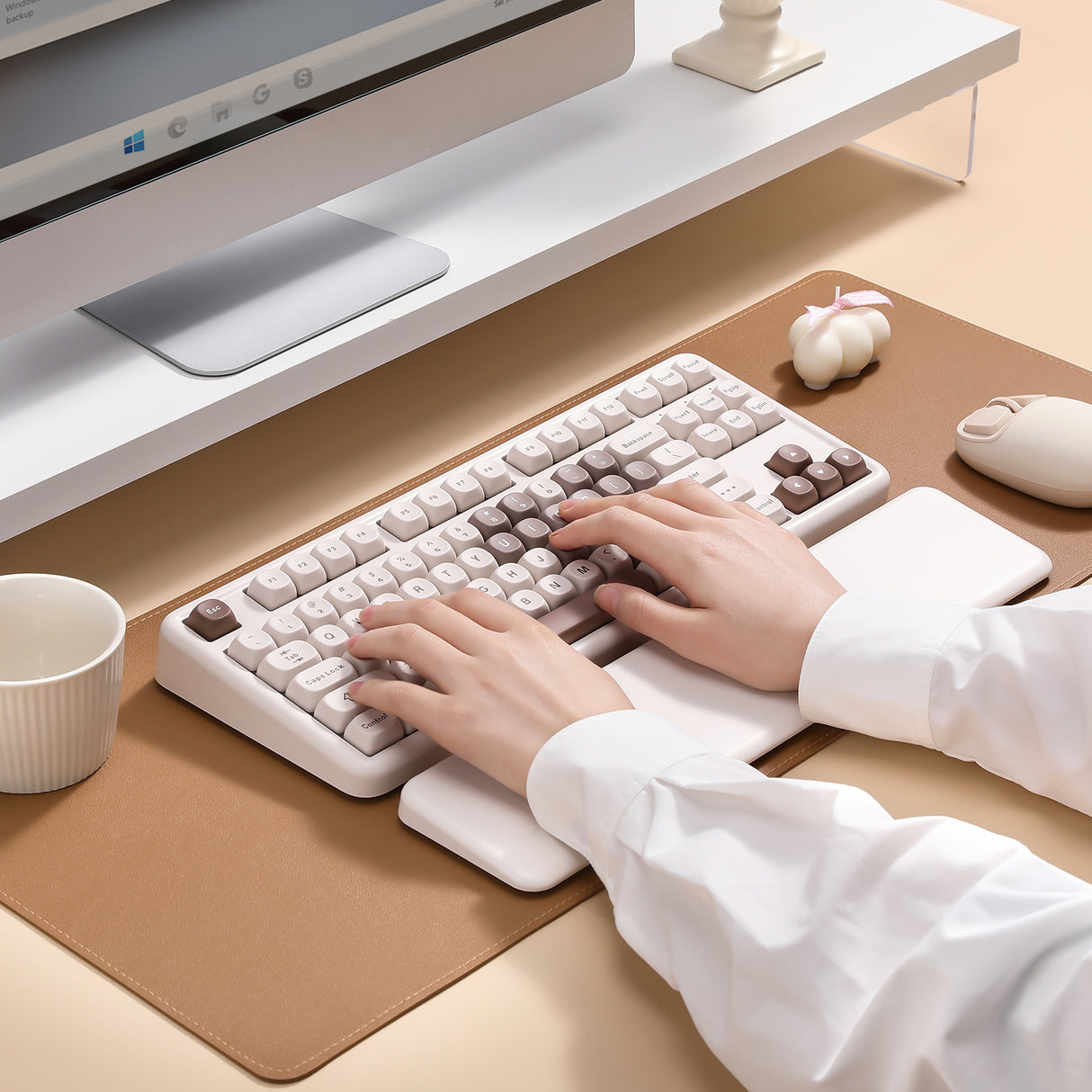 YUNZII B87 Brown Heart QMK/VIA Custom Mechanical Keyboard