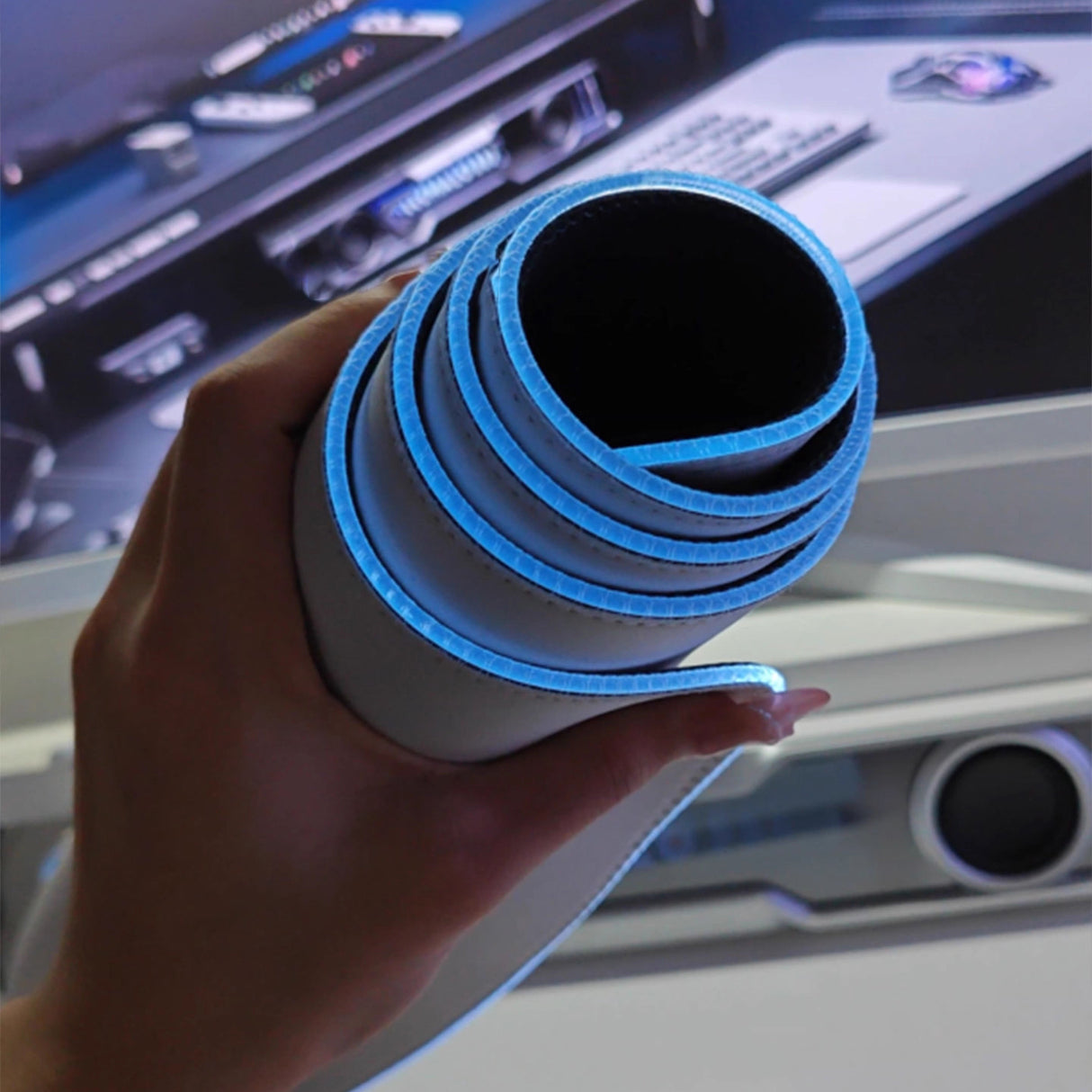 YUNZII LED Gaming Mouse Pad Desk Mat