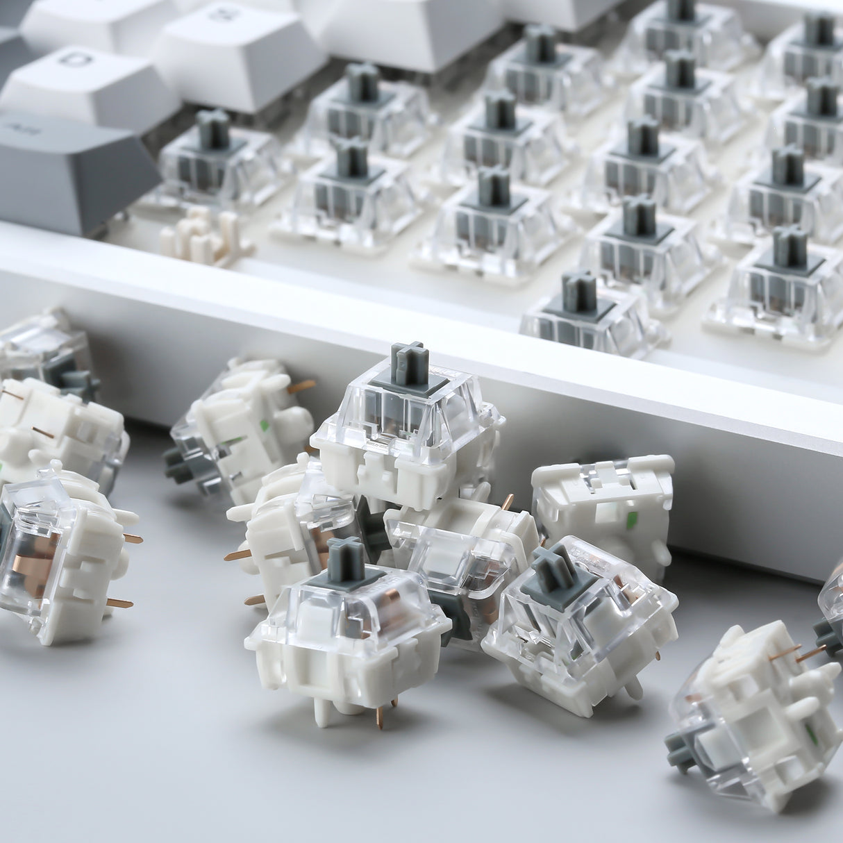 YUNZII Onyx Gray Tactile Clicky Mechanical Switch